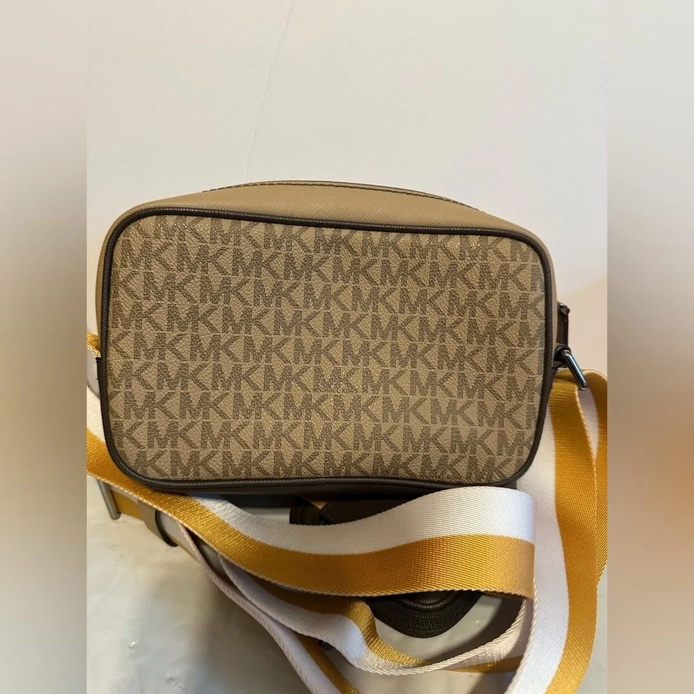 Michael Kors mk michael